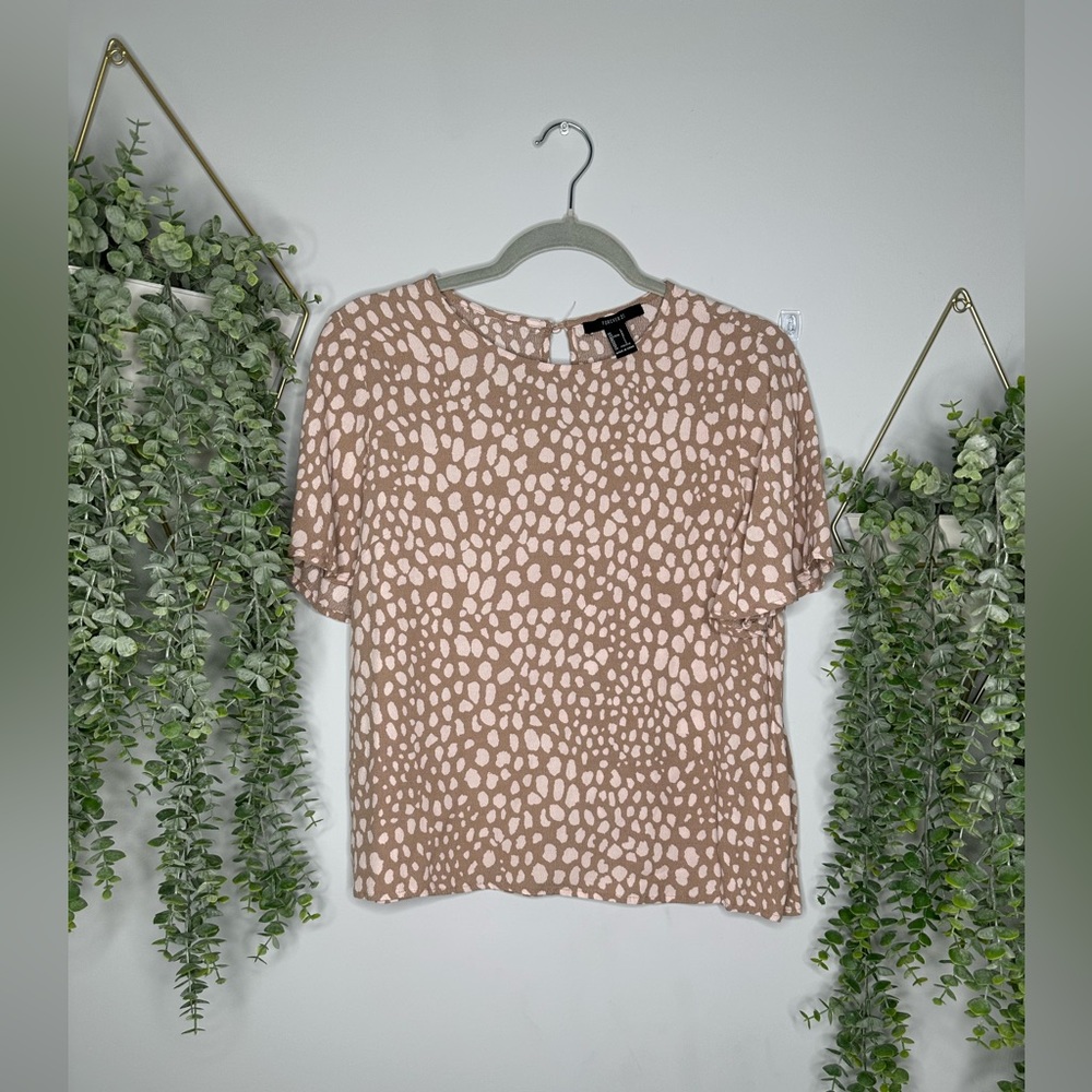 Forever 21 Pink & white polka dot size L